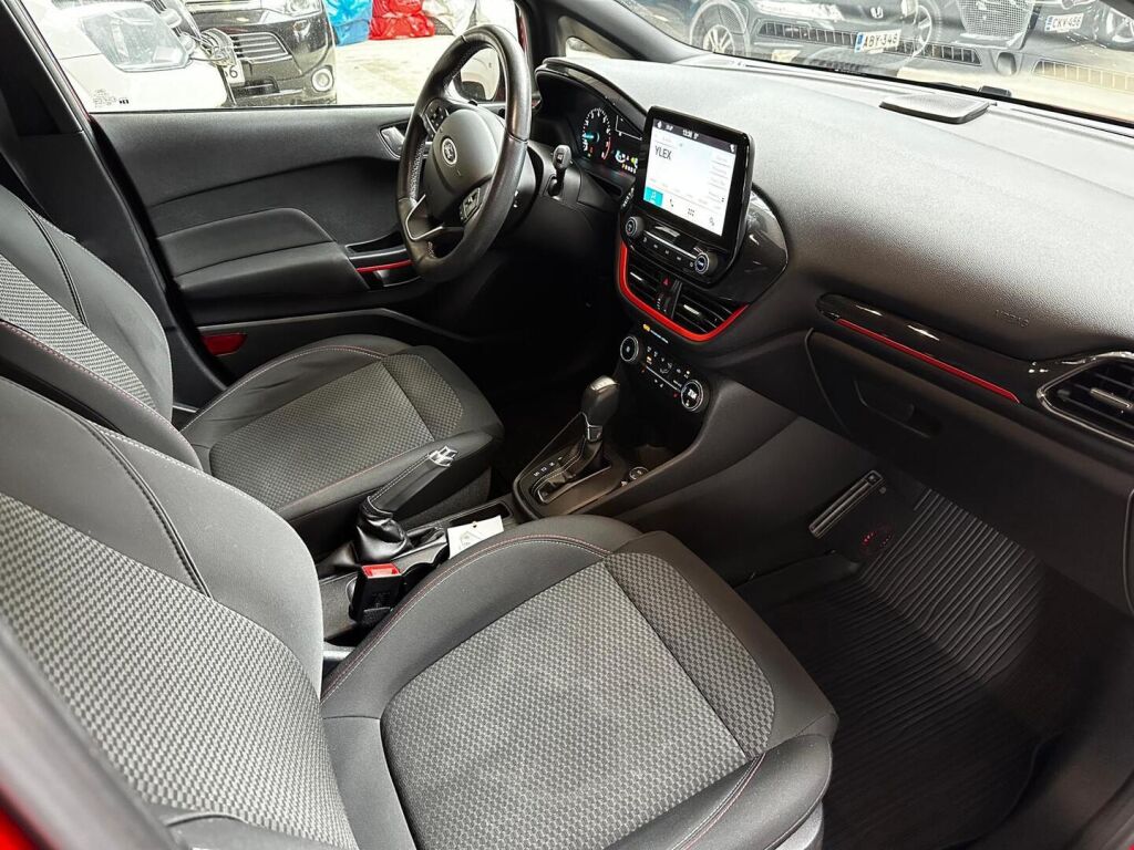 Ford Fiesta 2018 Punainen