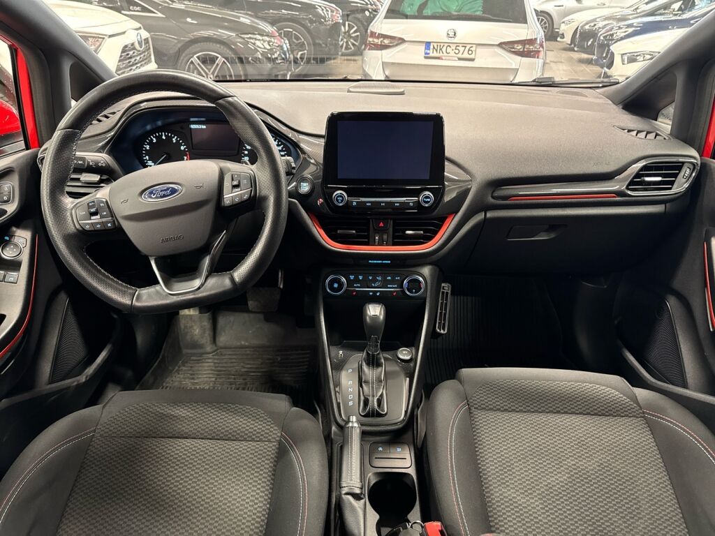 Ford Fiesta 2018 Punainen