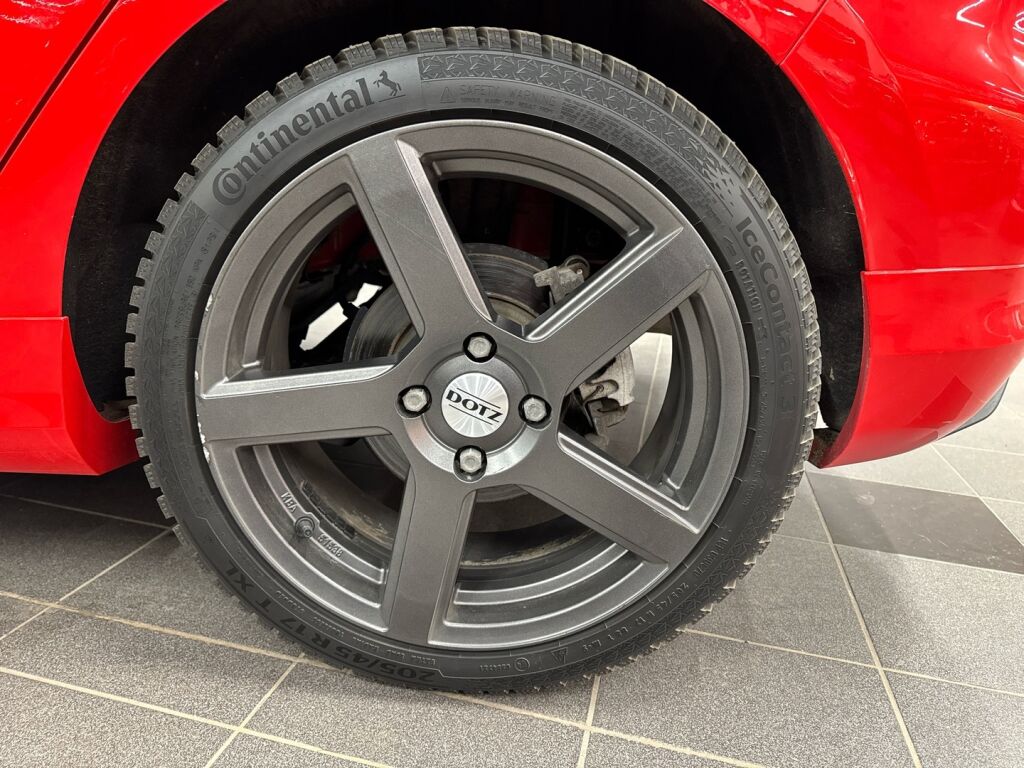 Ford Fiesta 2018 Punainen