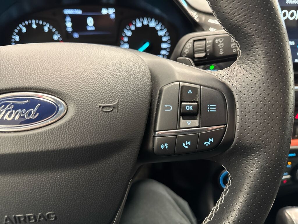 Ford Fiesta 2018 Punainen