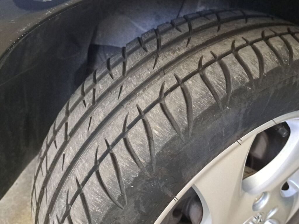 Peugeot 206 2006 Musta