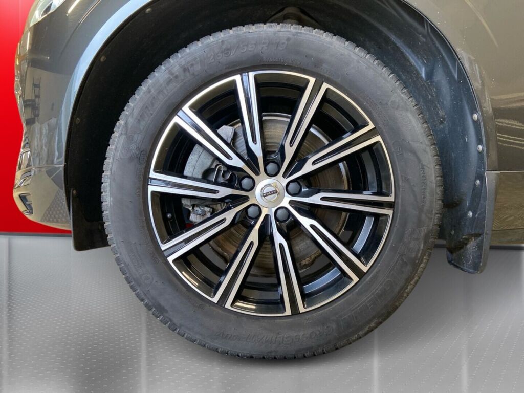 Volvo XC60 2018 Harmaa