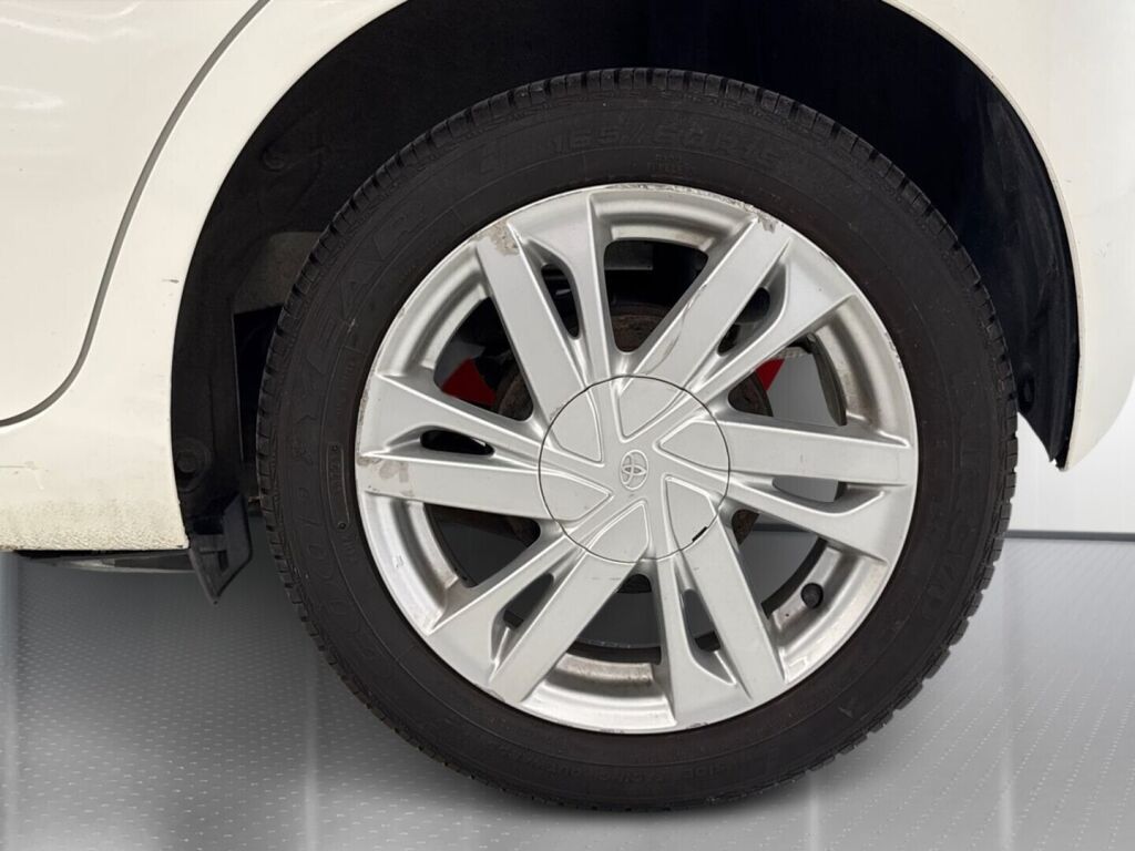 Toyota AYGO 2018 Valkoinen