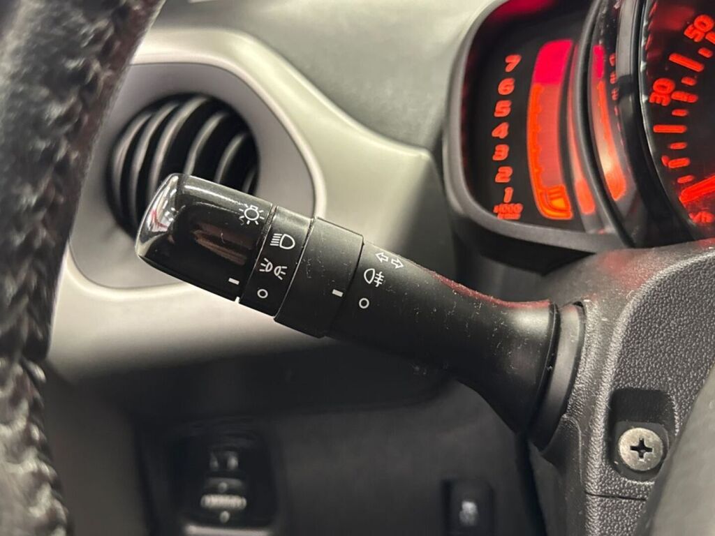 Toyota AYGO 2018 Valkoinen