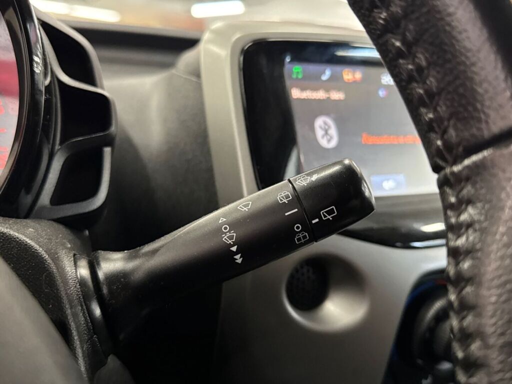 Toyota AYGO 2018 Valkoinen