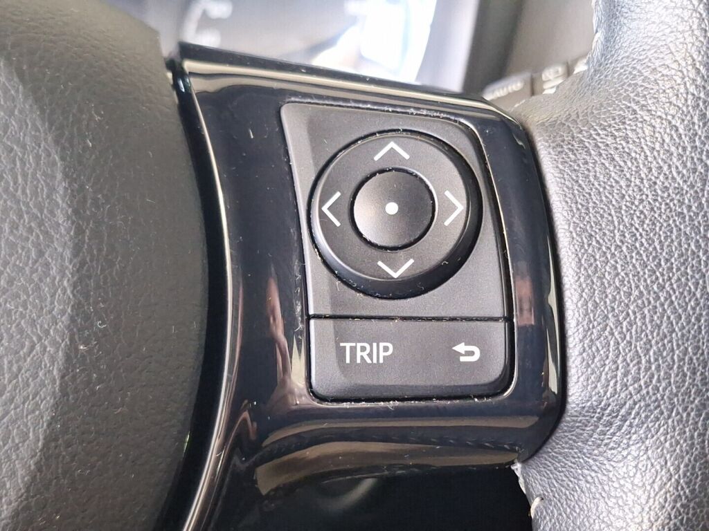 Toyota Yaris 2018 Punainen