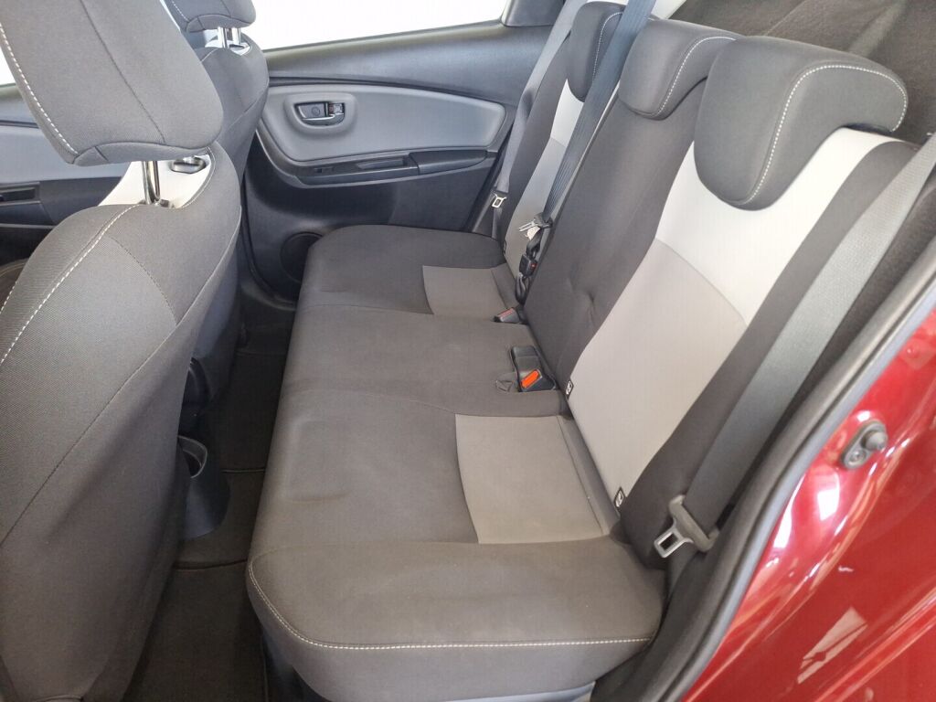 Toyota Yaris 2018 Punainen