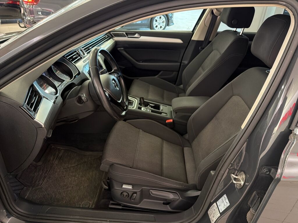 Volkswagen Passat 2018 Harmaa