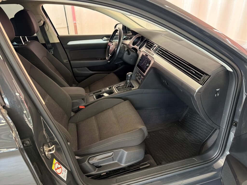 Volkswagen Passat 2018 Harmaa
