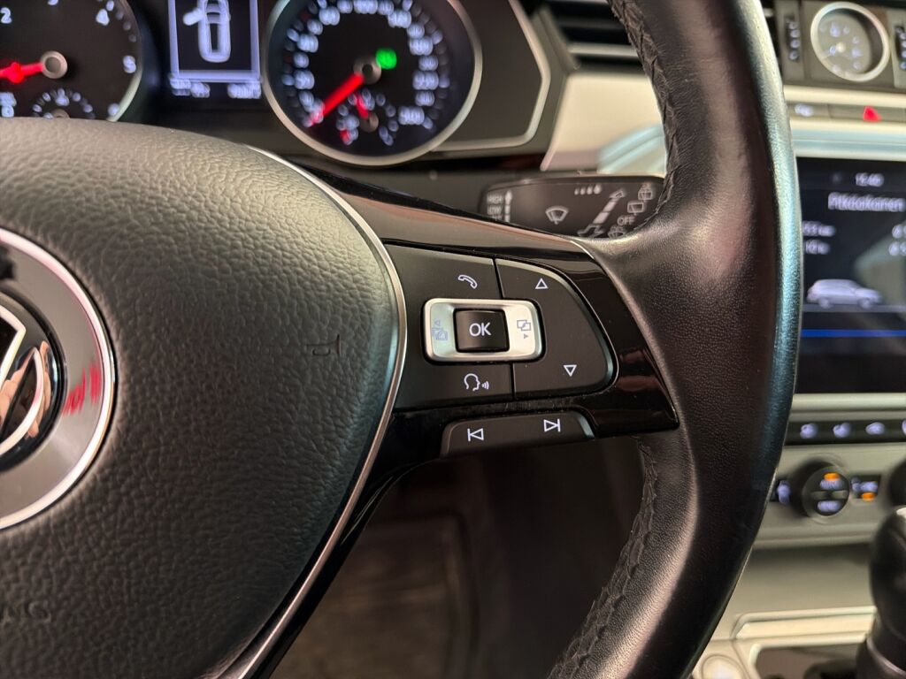 Volkswagen Passat 2018 Harmaa