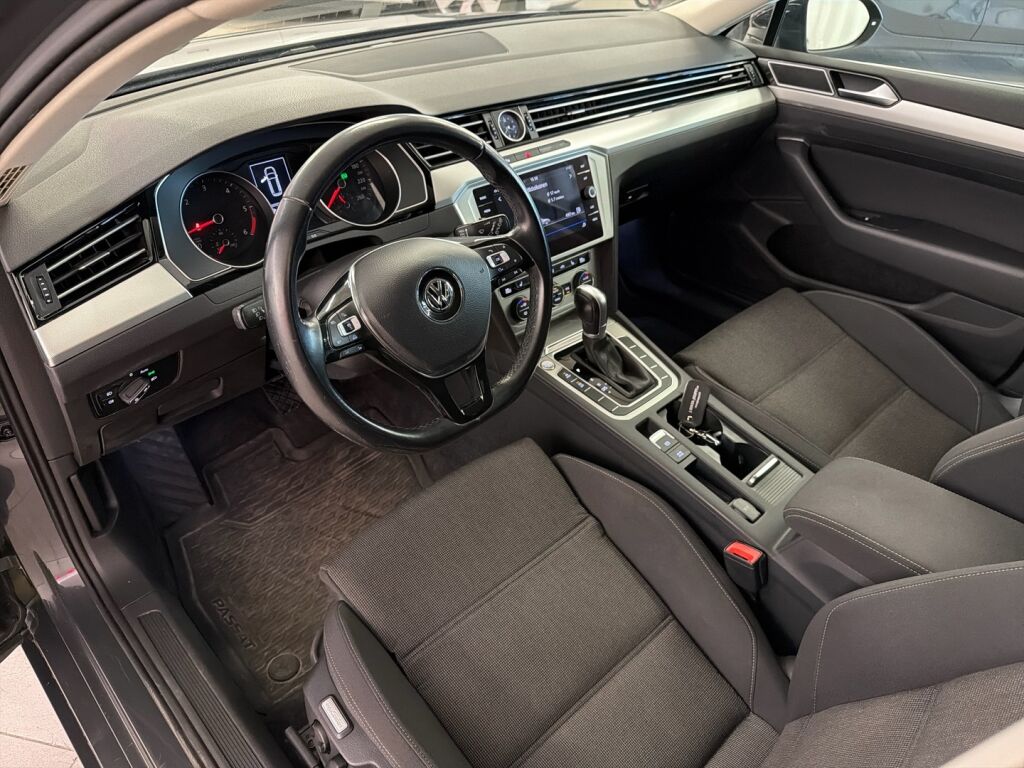 Volkswagen Passat 2018 Harmaa