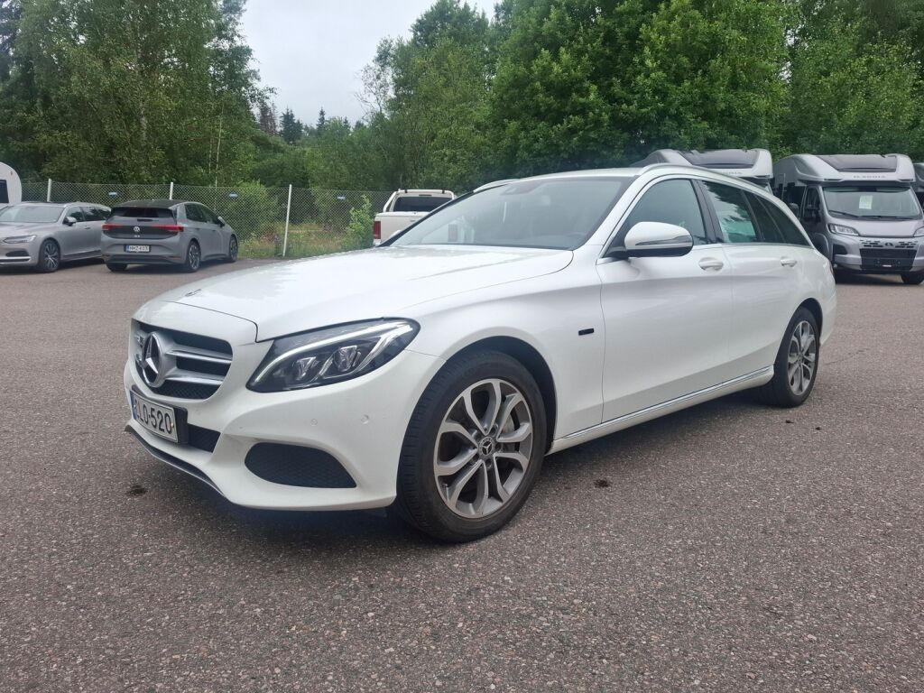 Mercedes-Benz C 2018 Valkoinen
