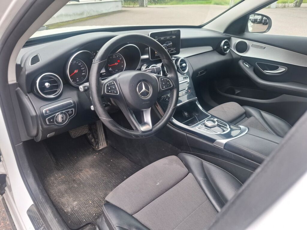 Mercedes-Benz C 2018 Valkoinen