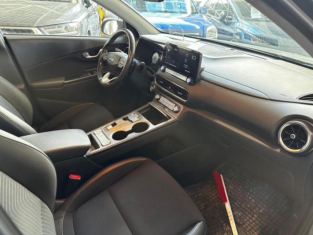 Hyundai KONA 2021 Harmaa