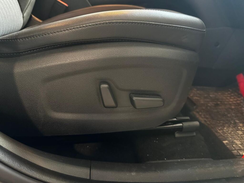 Hyundai KONA 2021 Harmaa