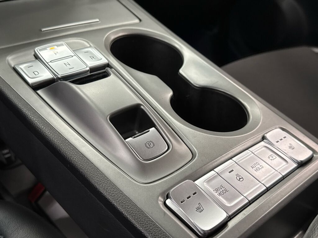 Hyundai KONA 2021 Harmaa