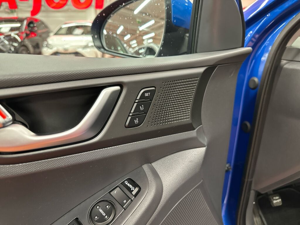 Hyundai IONIQ hybrid 2018 Sininen