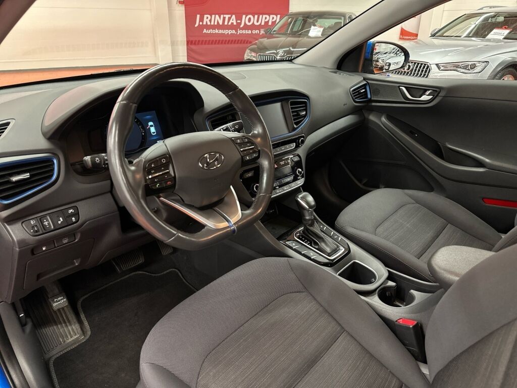 Hyundai IONIQ hybrid 2018 Sininen