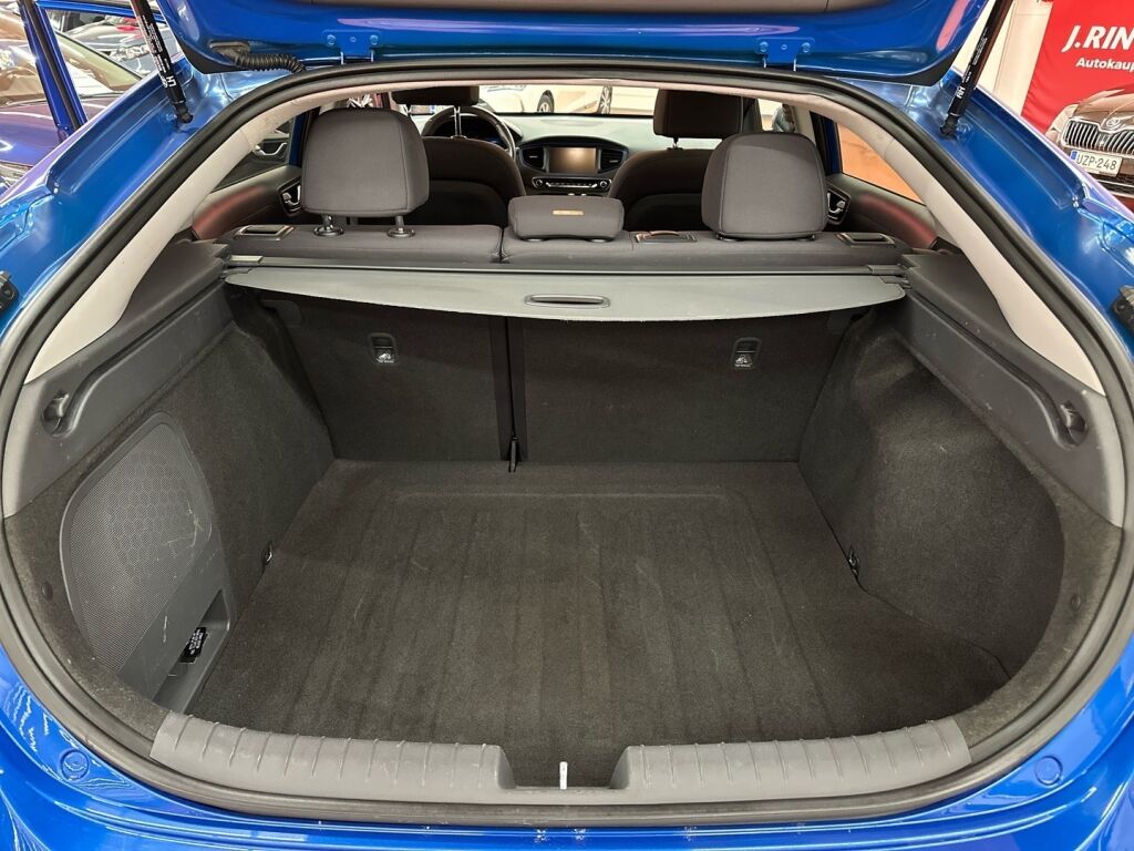 Hyundai IONIQ hybrid 2018 Sininen