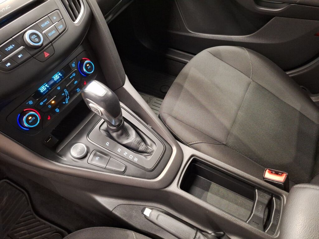 Ford Focus 2018 Harmaa