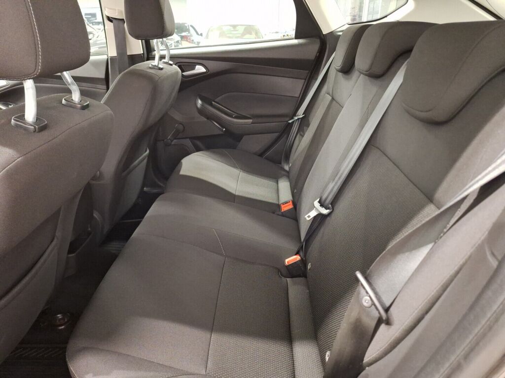 Ford Focus 2018 Harmaa