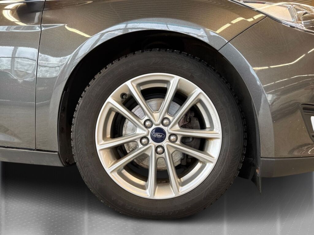 Ford Focus 2018 Harmaa