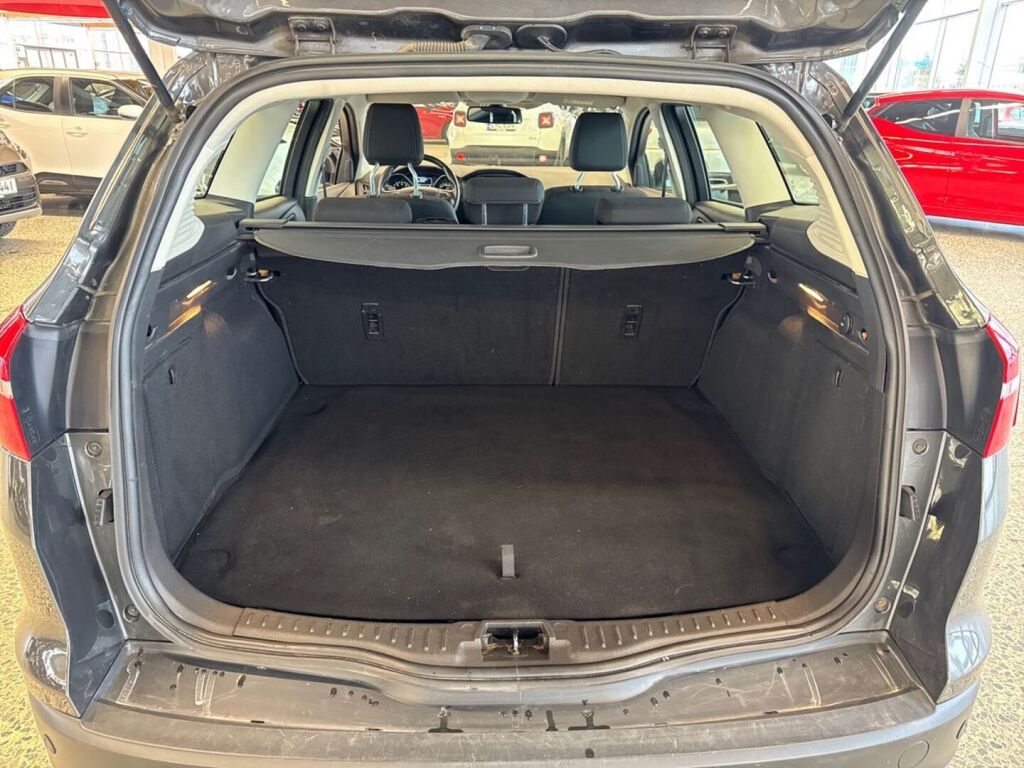 Ford Focus 2018 Harmaa