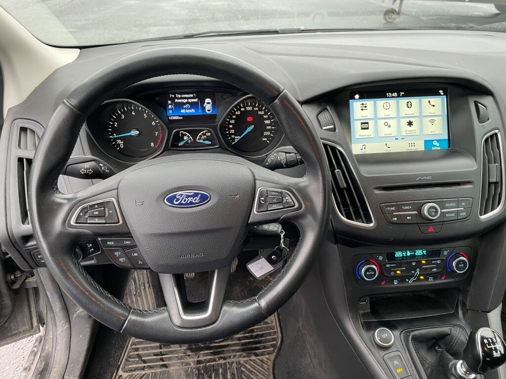 Ford Focus 2018 Harmaa