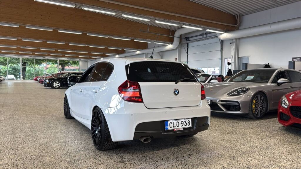 BMW 120 2010 Valkoinen