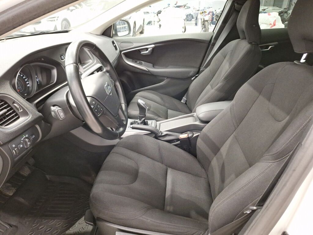 Volvo V40 2012 Valkoinen