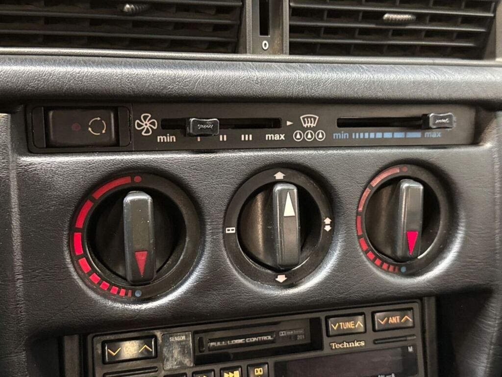 Mercedes-Benz 190 1986 Harmaa