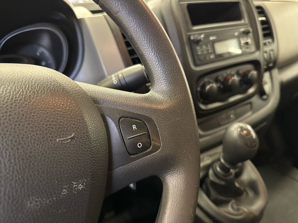 Renault Trafic 2018 Valkoinen