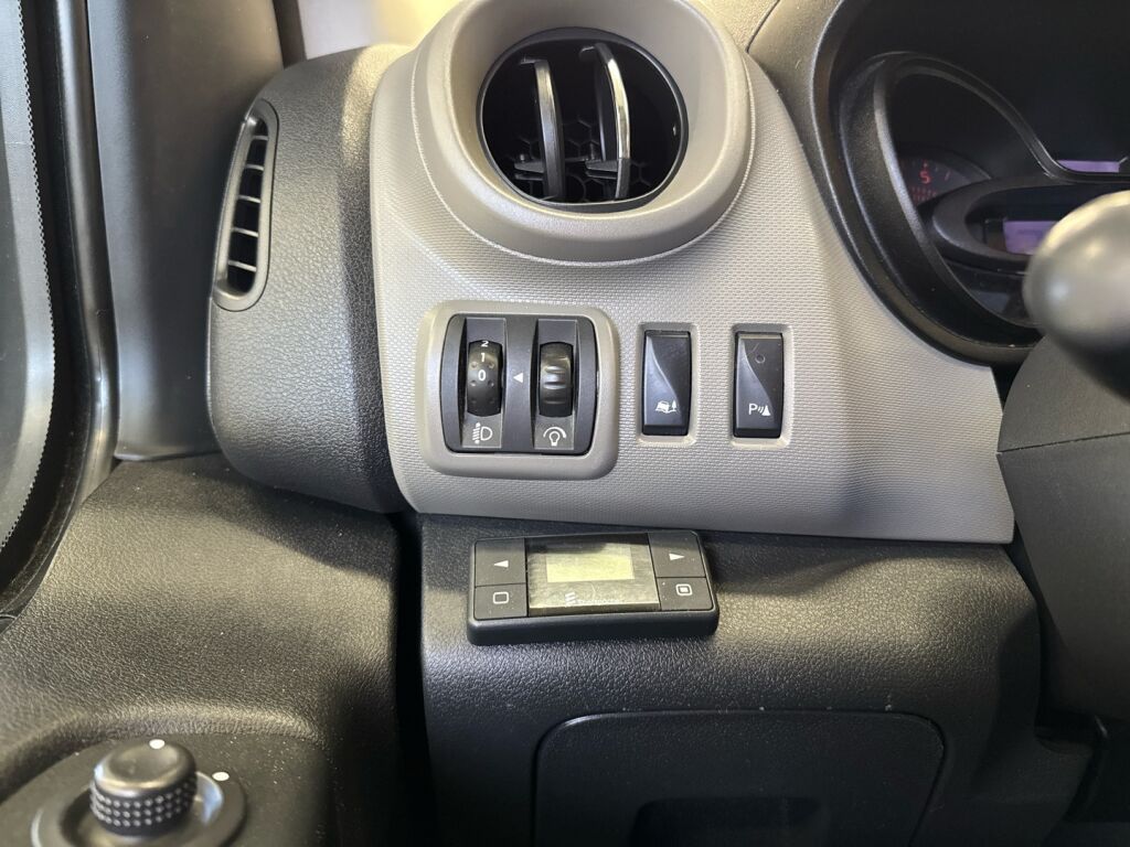 Renault Trafic 2018 Valkoinen