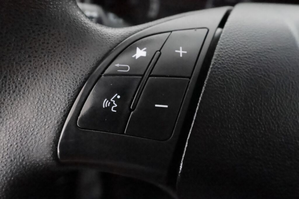 Opel Combo 2018 Valkoinen