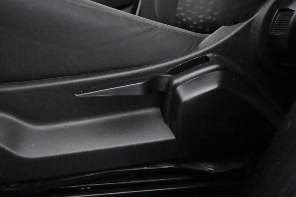 Opel Combo 2018 Valkoinen