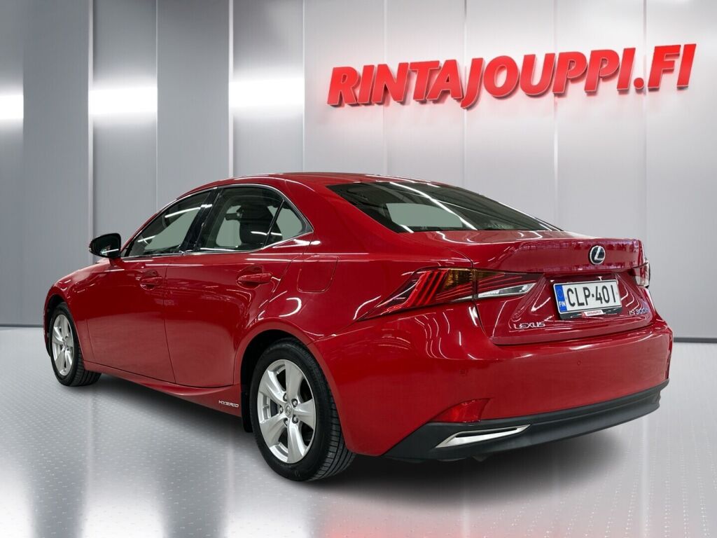 Lexus IS 2018 Punainen