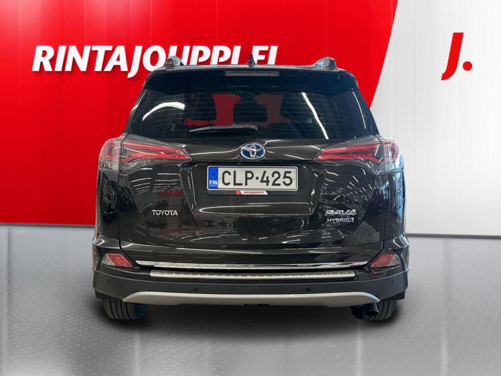 Toyota RAV4 2018 Ruskea (beige)