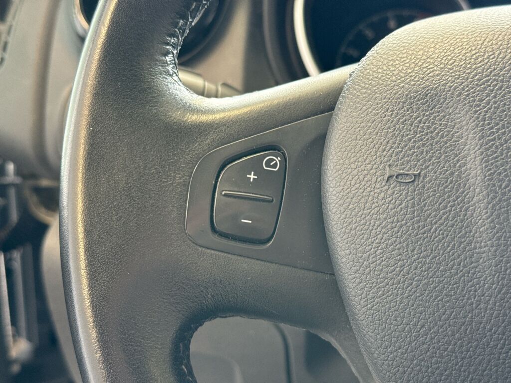 Opel Vivaro 2018 Harmaa