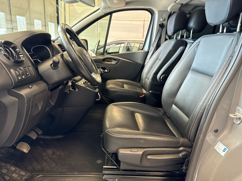 Opel Vivaro 2018 Harmaa