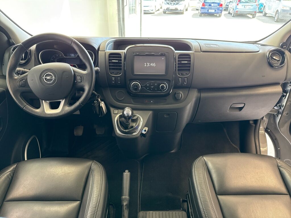 Opel Vivaro 2018 Harmaa