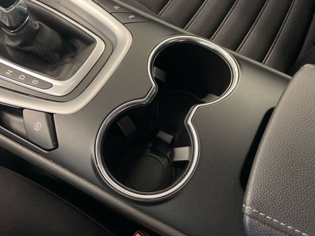 Ford Mondeo 2018 Valkoinen