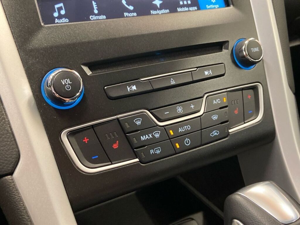 Ford Mondeo 2018 Valkoinen