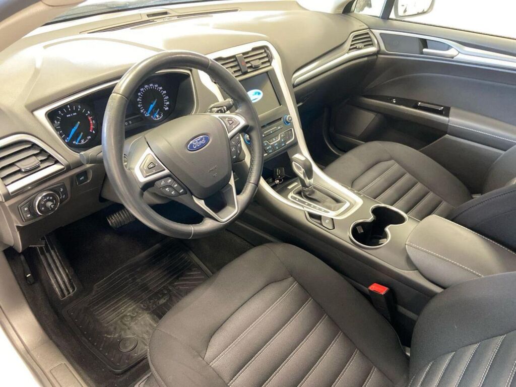 Ford Mondeo 2018 Valkoinen