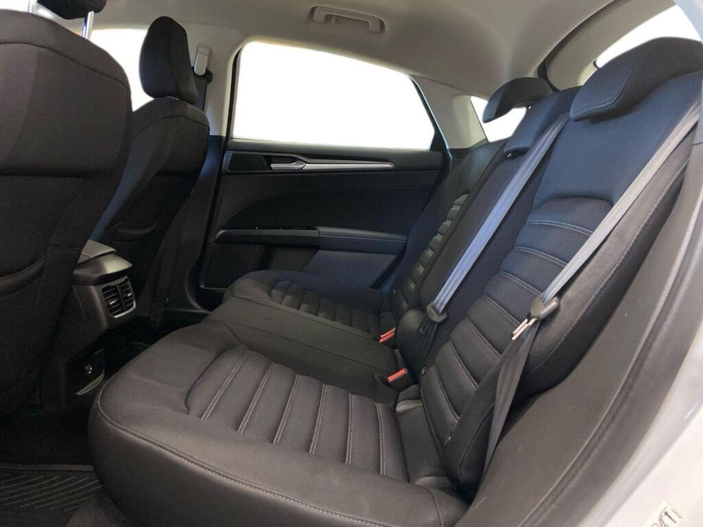 Ford Mondeo 2018 Valkoinen