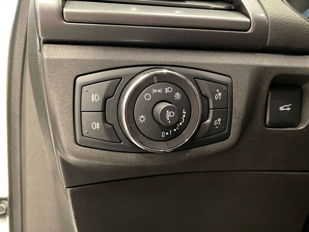Ford Mondeo 2018 Valkoinen