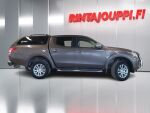 Mitsubishi L200 2015 Ruskea (beige)