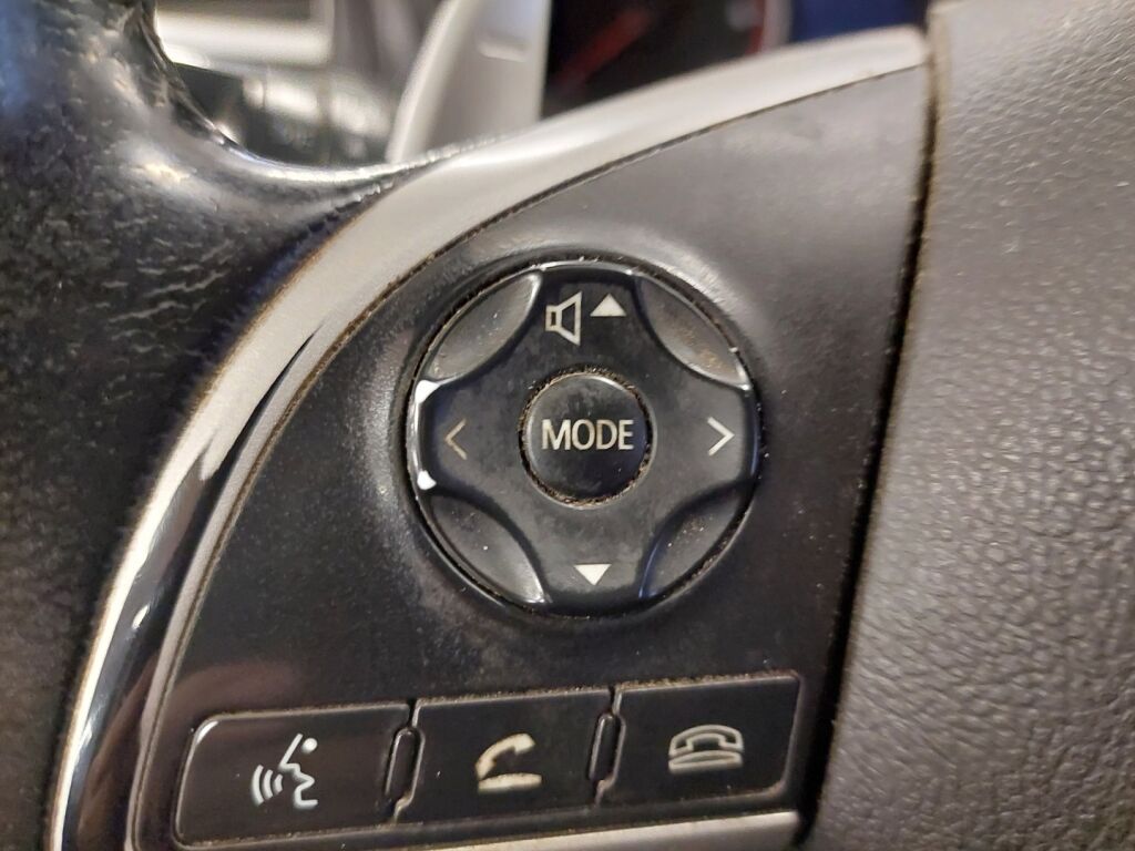 Mitsubishi L200 2015 Ruskea (beige)