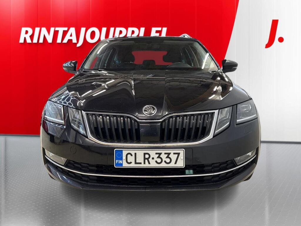 Skoda Octavia 2019 Musta