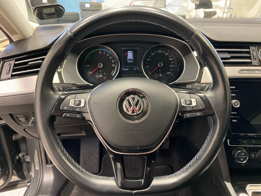 Volkswagen Passat 2018 Harmaa