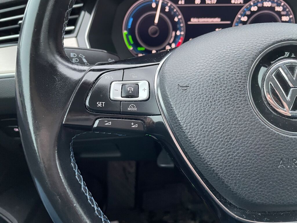 Volkswagen Passat 2018 Sininen